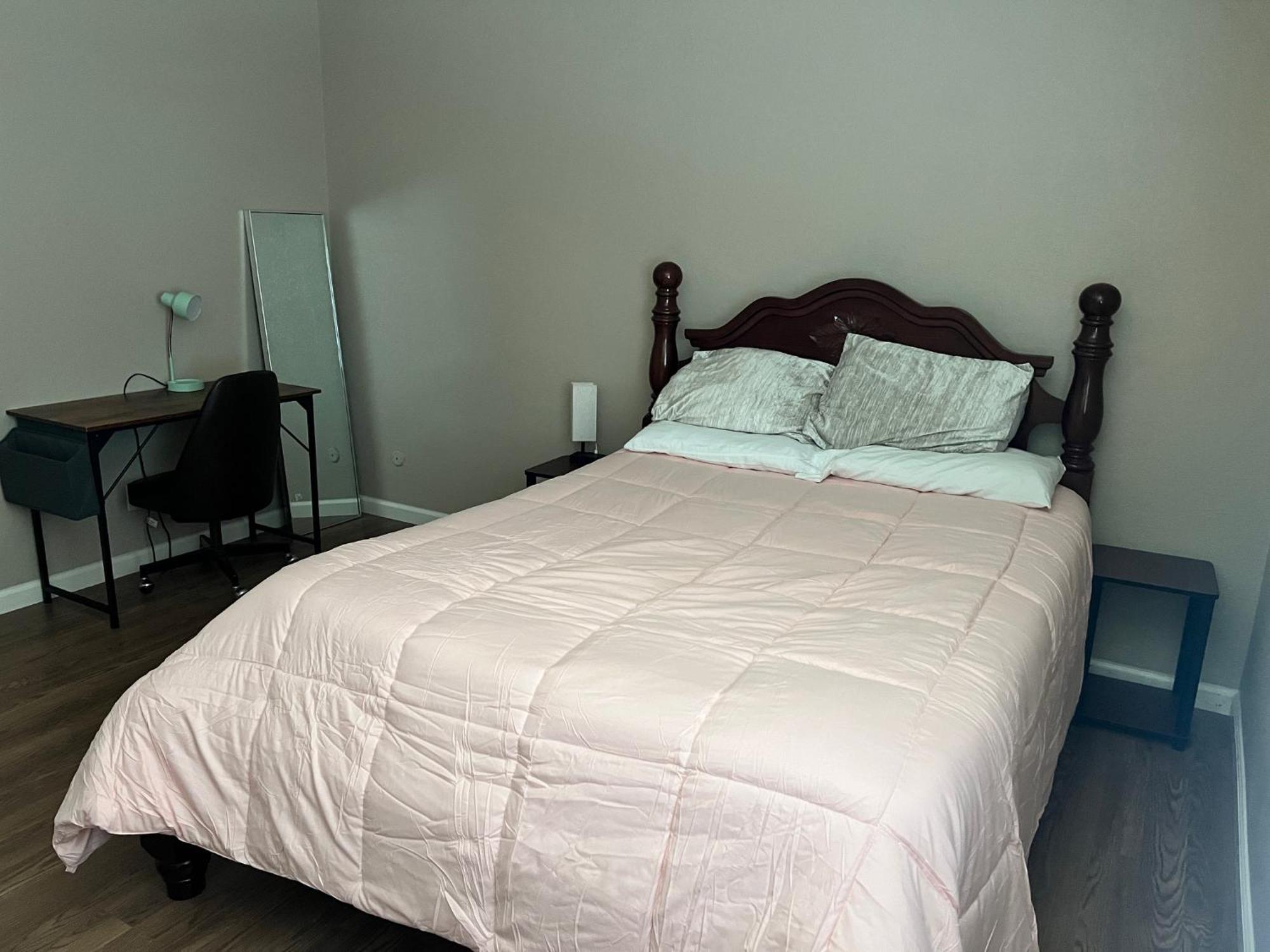 Serene 2Bed 1Bath Condo With Parking フレズノ エクステリア 写真